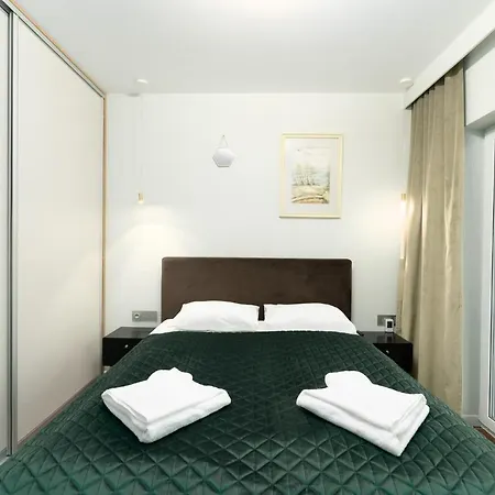Aquamarina Prima 60 By Renters Apartment *