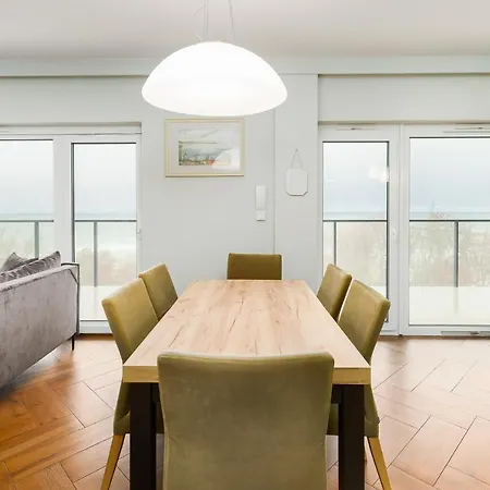 Aquamarina Prima 60 By Renters